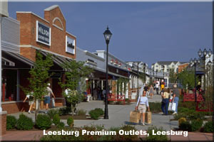 Shoppers at accessible Leesburg Outlet Mall